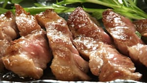 第12話 （最終話）「目黒区 中目黒のソーキそばとアグー豚の天然塩焼き」