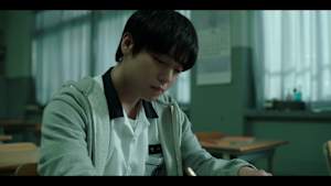 弱いヒーロー Class1 第1話 全校1位の模範生