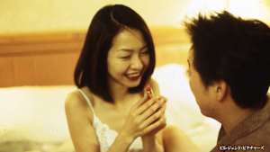 同級生と寝る人妻（おんな）
