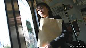 人妻痴漢白書 感じる指先