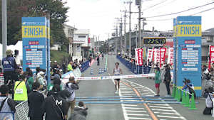 福岡マラソン2025 フィニッシュシーン【2・3時間台】