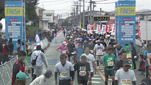 福岡マラソン2025 フィニッシュシーン【5時間台】