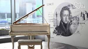 空港ピアノ　ワルシャワ