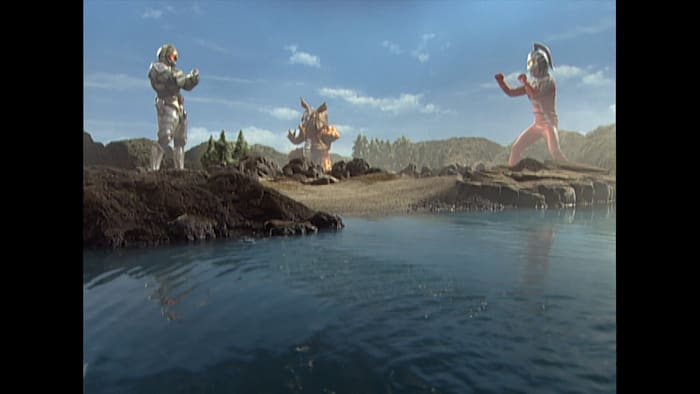 ウルトラセブン　DVD 誕生35周年EVOLUTION 5部作 Amazon.co.jp: ウルトラセブン『誕生35周年“EVOLUTION”5部作』を
