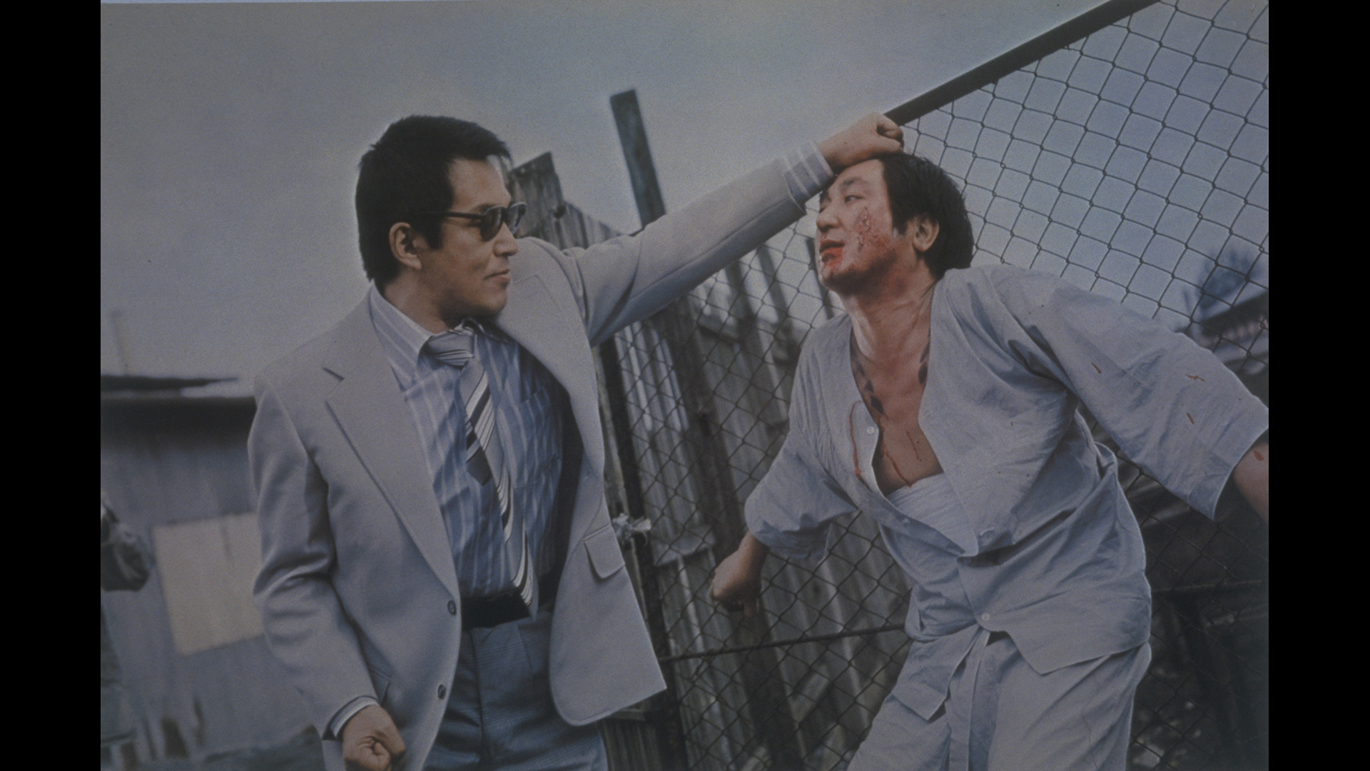 Amazon.co.jp: 安藤組外伝 人斬り舎弟 [DVD] : 安藤昇, 菅原文太