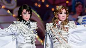 【宝塚歌劇】ベルサイユのばら-オスカルとアンドレ編-＜アンドレ役替わり：龍真咲、オスカル役替わり：明日海りお＞（’13年月組・宝塚）