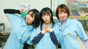 Gカップ以上の巨乳母娘3人が働くコンビニで潜入ナンパ！全員のナカにたっぷり注入したい！（2）