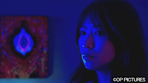 【追/見】欲情セレブ妻 いやらしい匂い