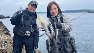 【追/見】海釣りギャラリー ウキ釣りで狙うアオリイカ