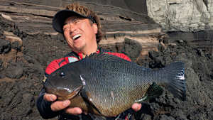 【追/見】磯を駆ける 107 八丈島の旅