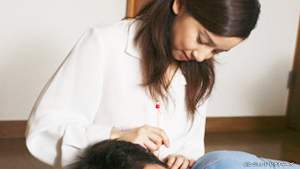 人妻ひざまくら 禁じられた二人の時間
