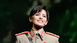 【宝塚歌劇】愛の不時着（’24年雪組・梅田芸術劇場・千秋楽）