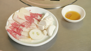 孤独のグルメ Season7 第10話「韓国ソウル特別市の骨付き豚カルビとおかずの群れ」